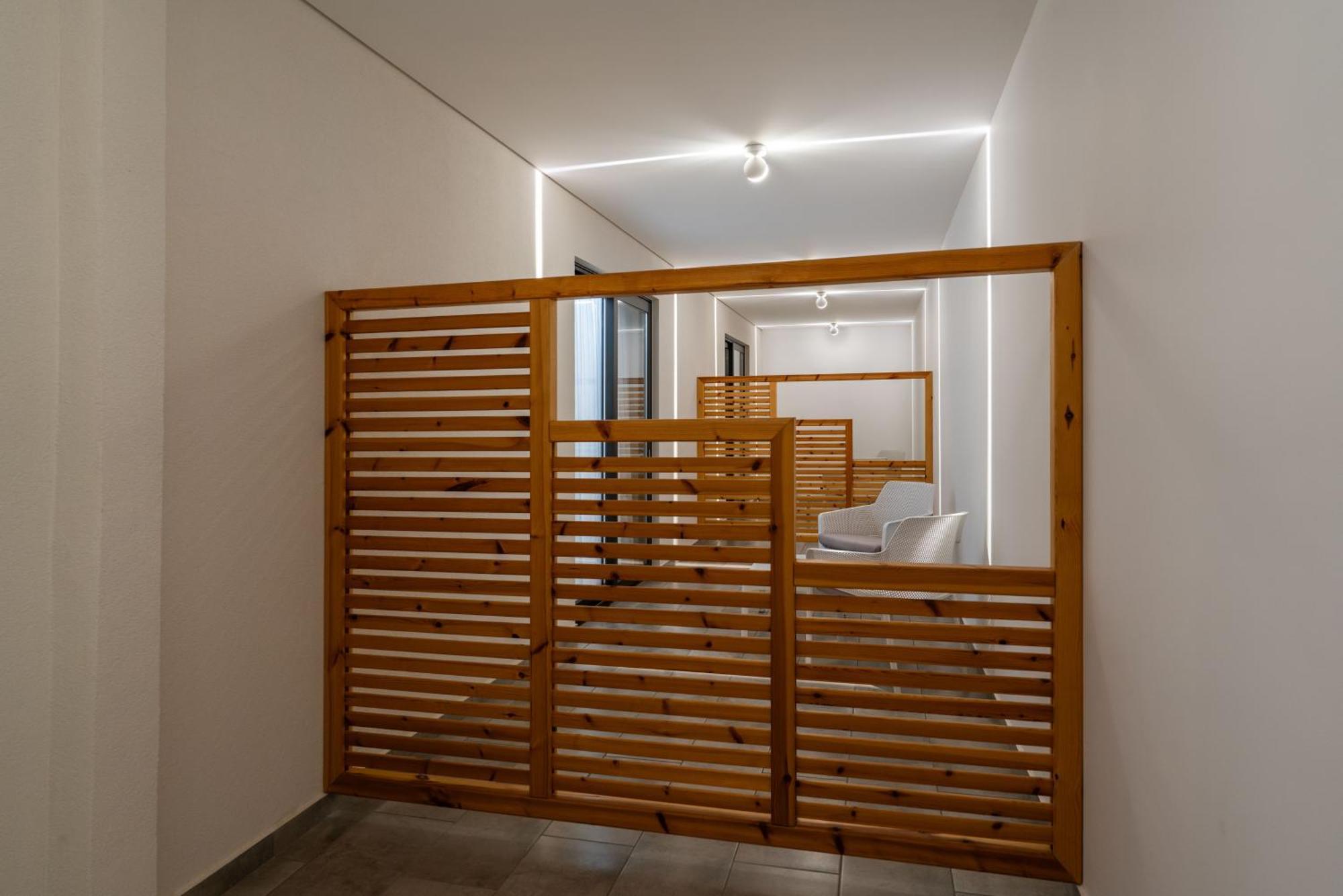 Glow Boutique Hotel & Suites Sarandë 部屋 写真