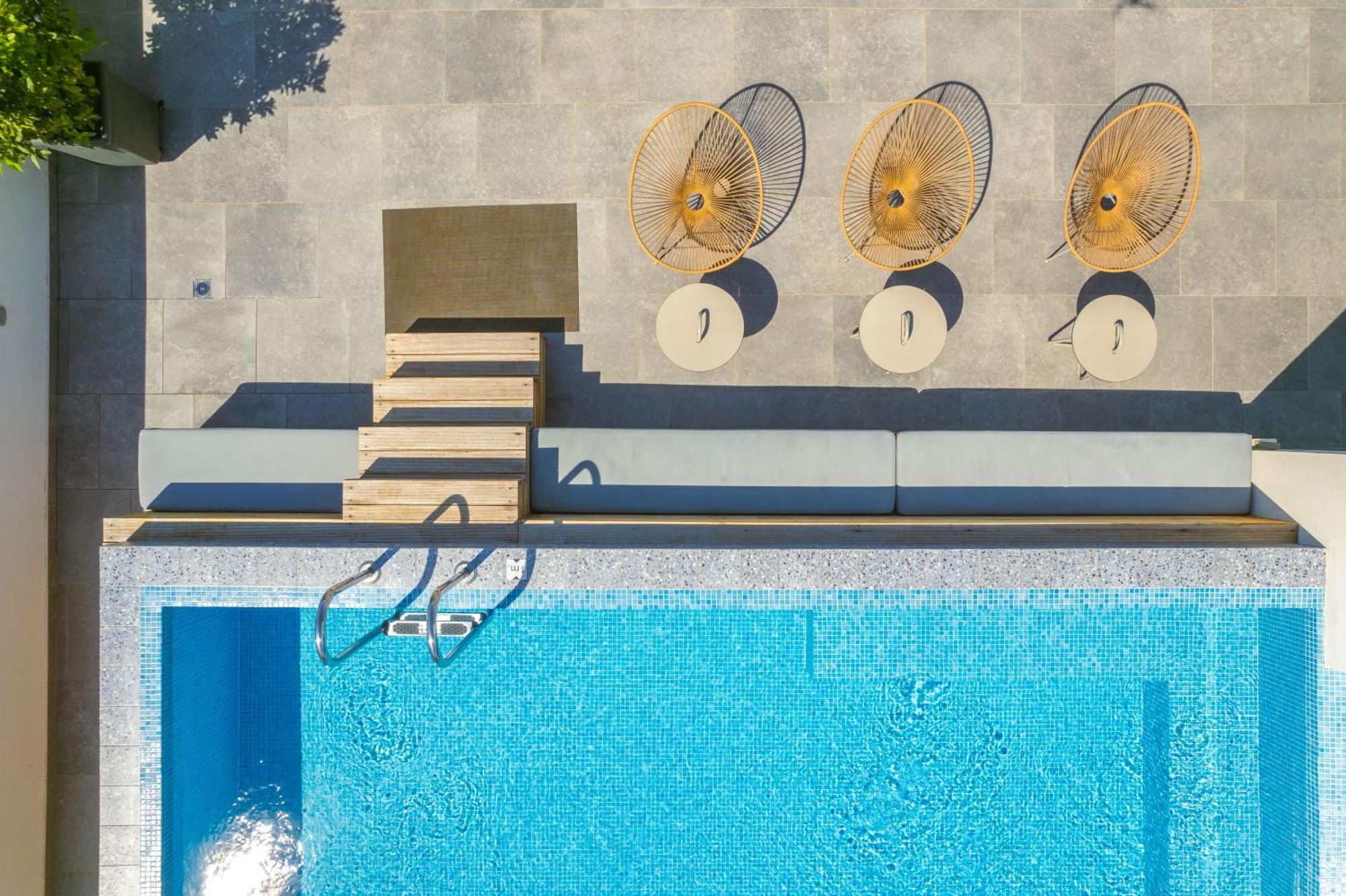 Glow Boutique Hotel & Suites Sarandë エクステリア 写真