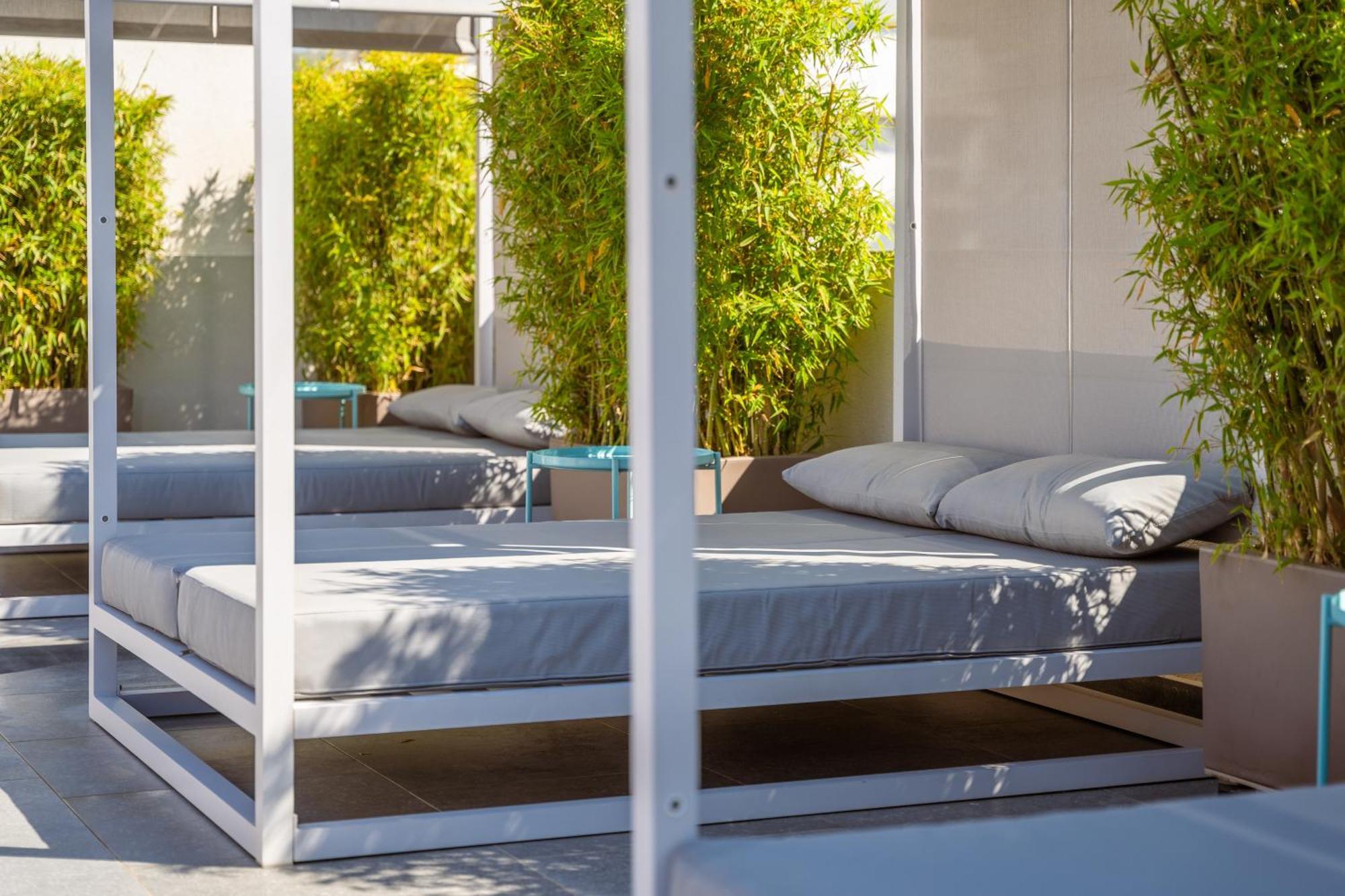 Glow Boutique Hotel & Suites Sarandë エクステリア 写真