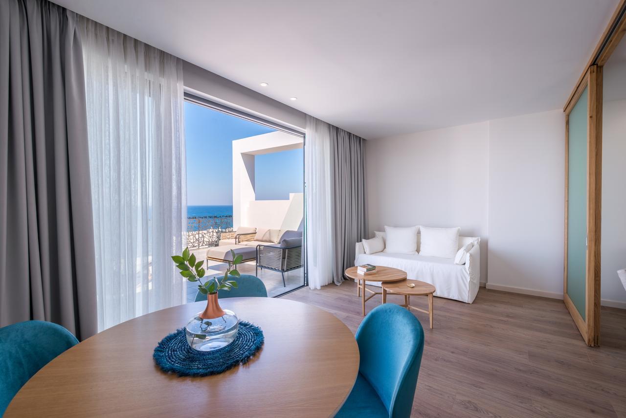 Glow Boutique Hotel & Suites Sarandë エクステリア 写真