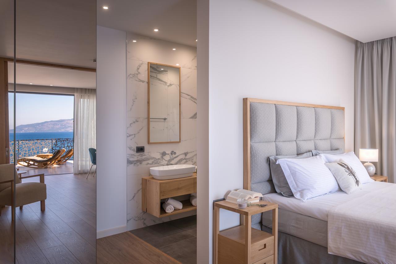 Glow Boutique Hotel & Suites Sarandë エクステリア 写真