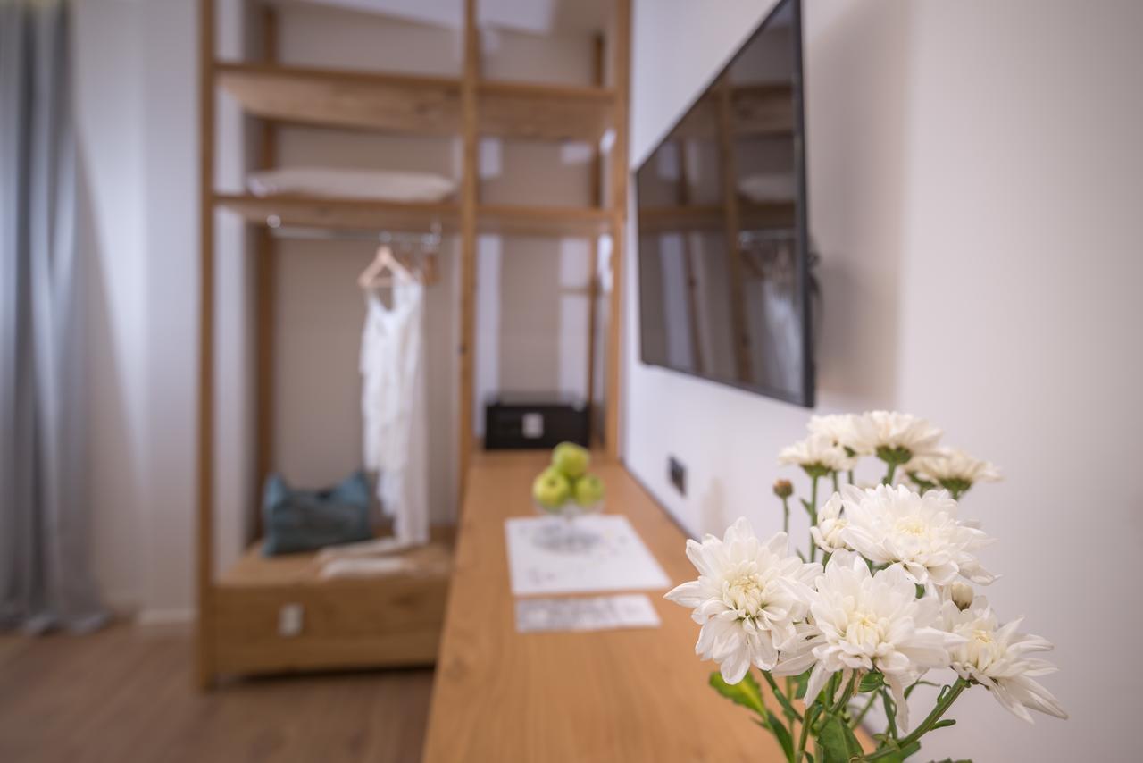 Glow Boutique Hotel & Suites Sarandë エクステリア 写真