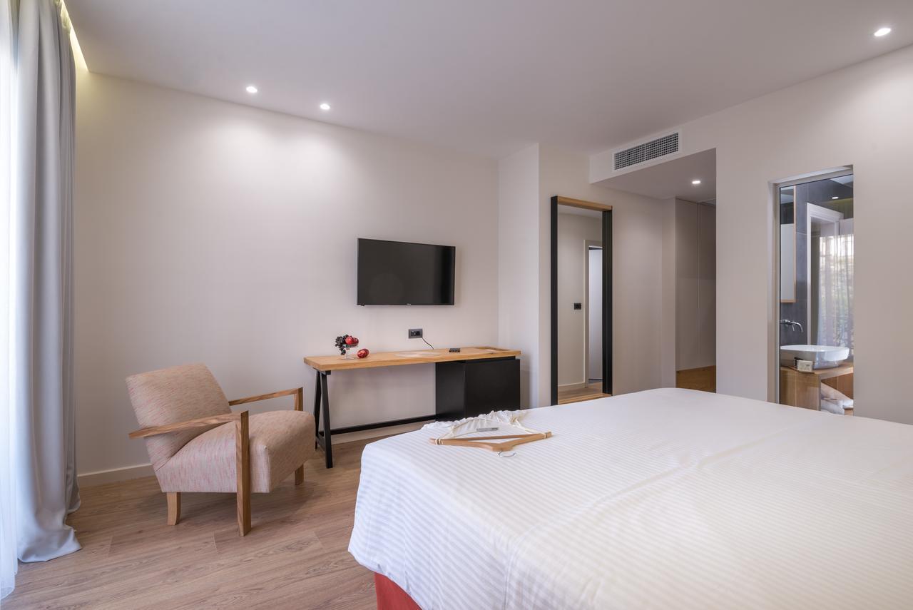 Glow Boutique Hotel & Suites Sarandë 部屋 写真